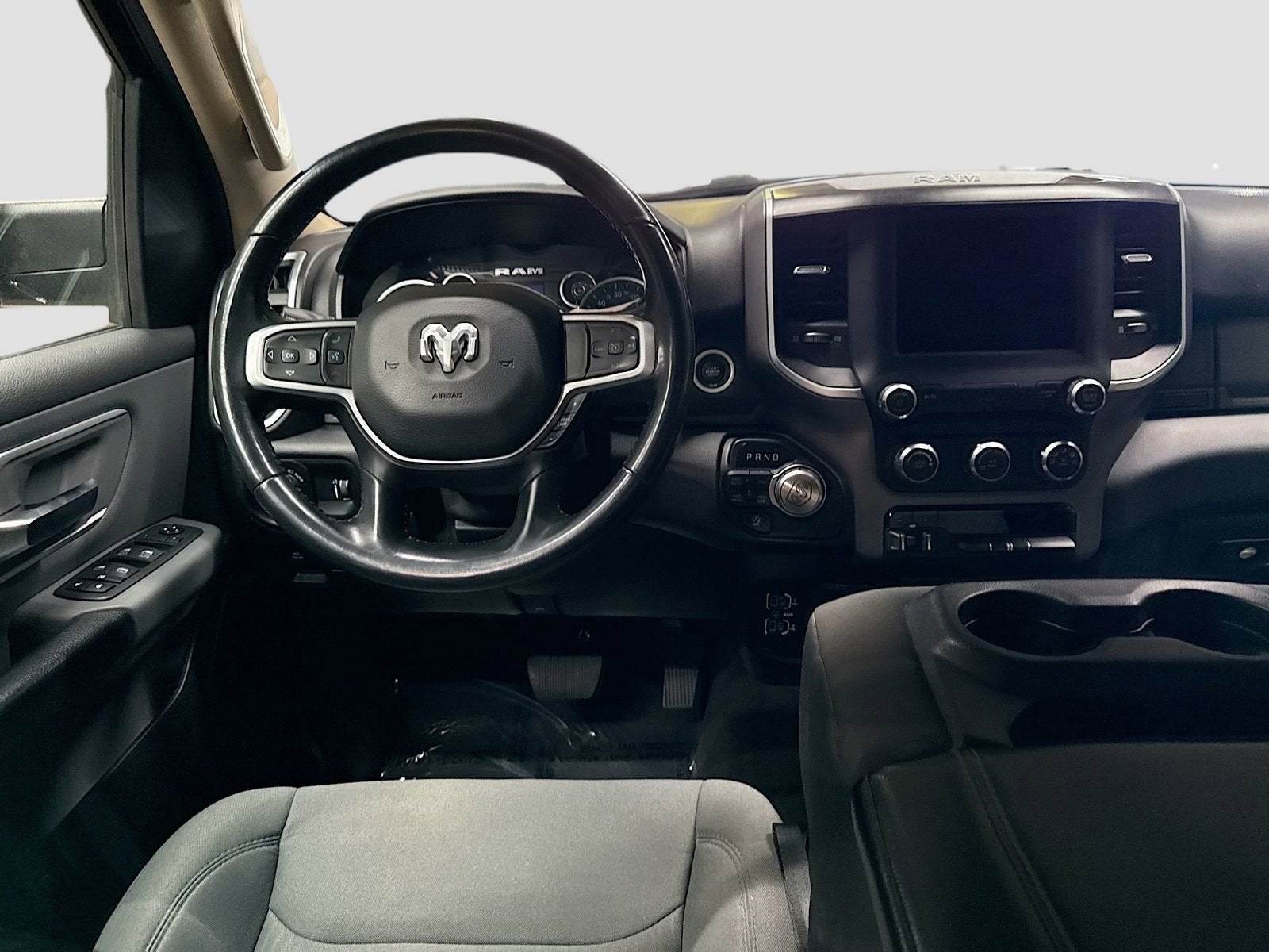 2020 RAM 1500 Big Horn Crew Cab 4x4 5'7" Box