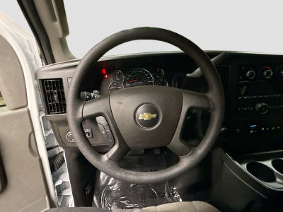 2025 Chevrolet Express Passenger 1LT