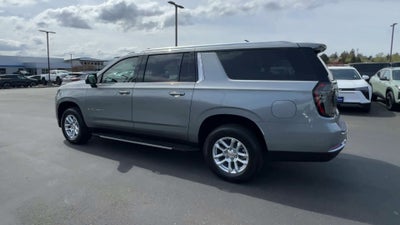 2026 Chevrolet Suburban LT