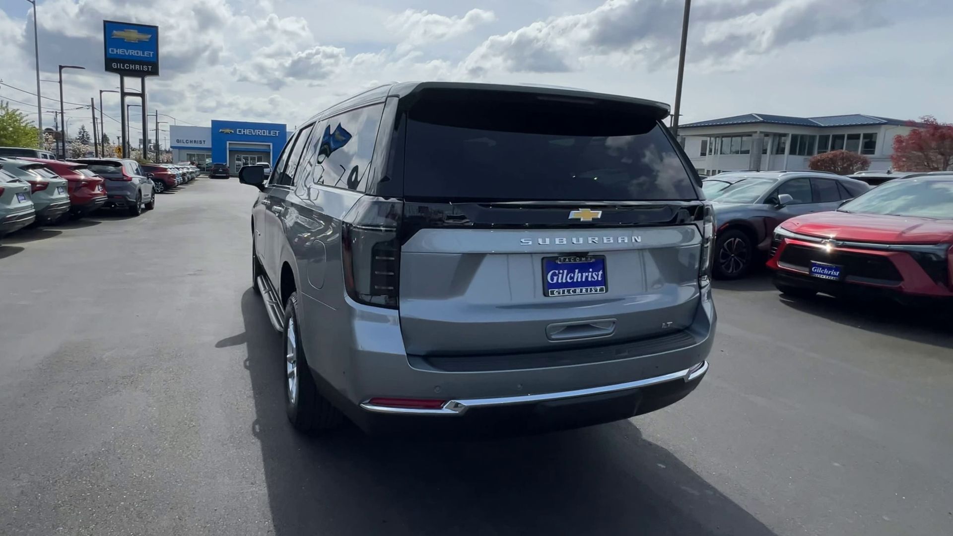 2026 Chevrolet Suburban LT