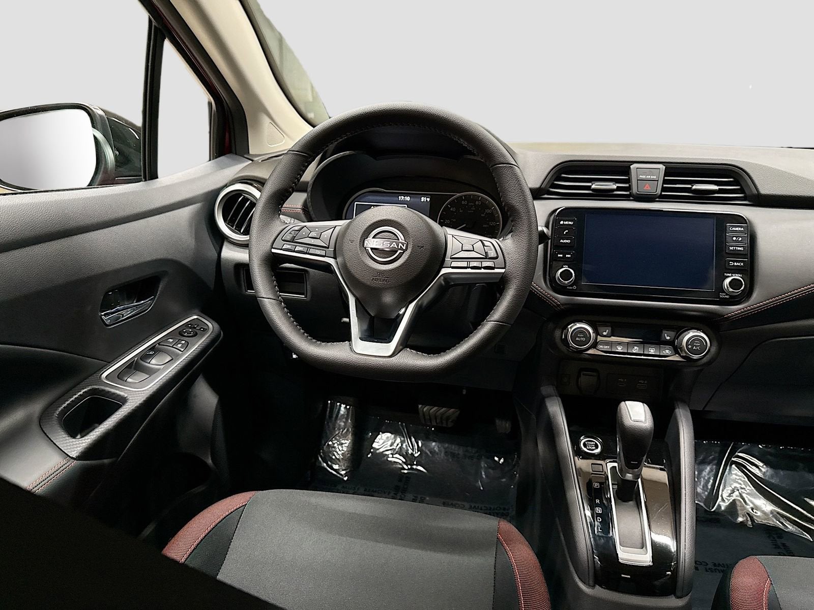 2025 Nissan Versa 1.6 SR