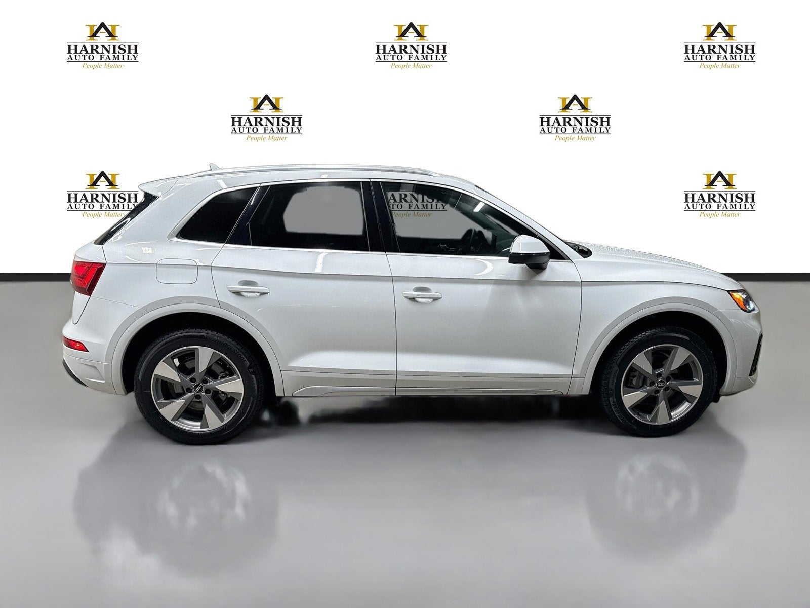 2022 Audi Q5 Premium Plus 40 TFSI quattro S tronic