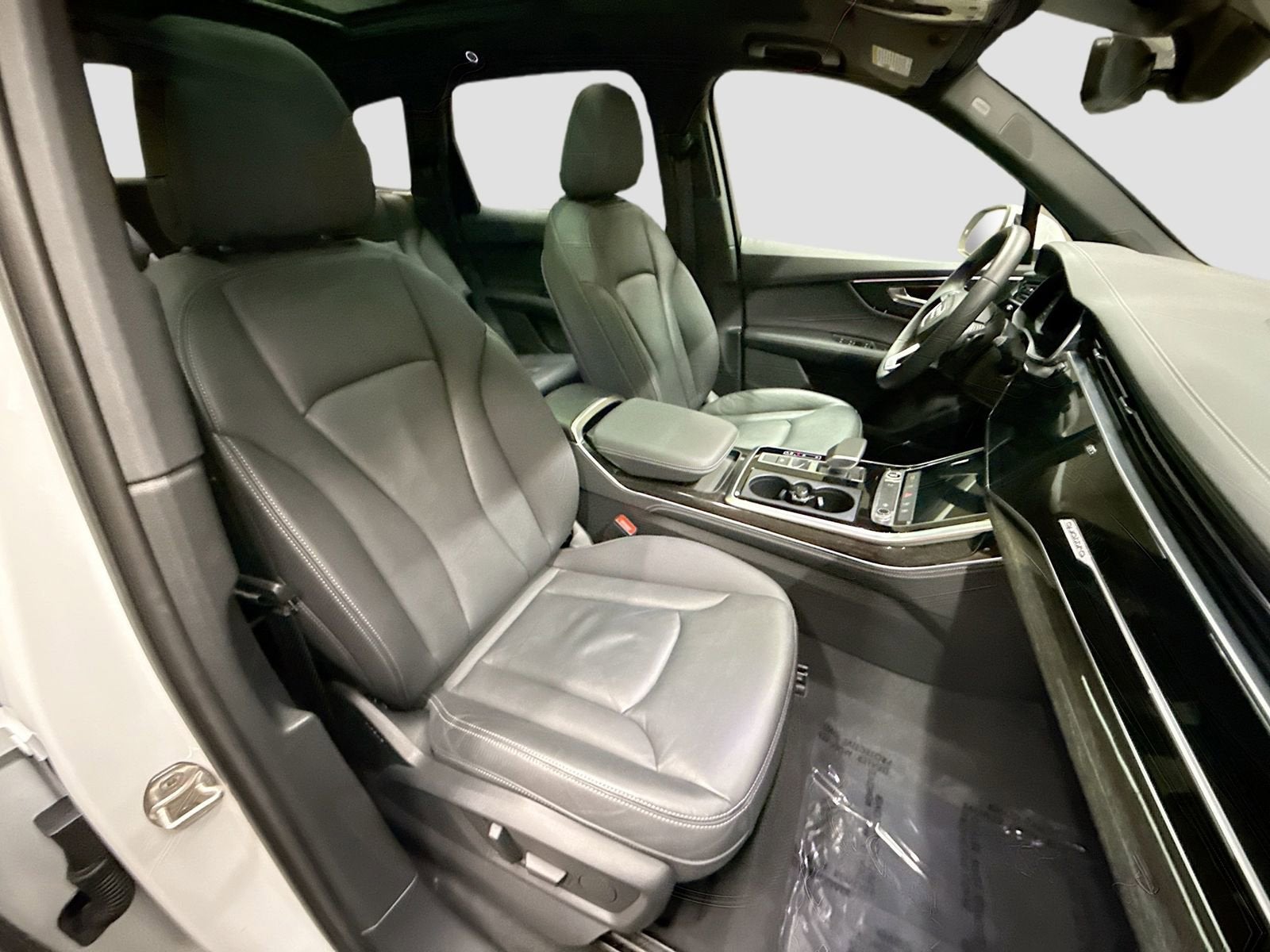 2025 Audi Q7 Premium Plus