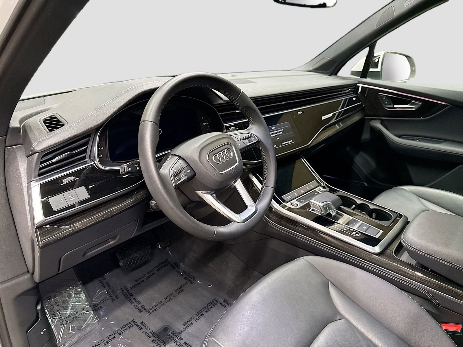 2025 Audi Q7 Premium Plus