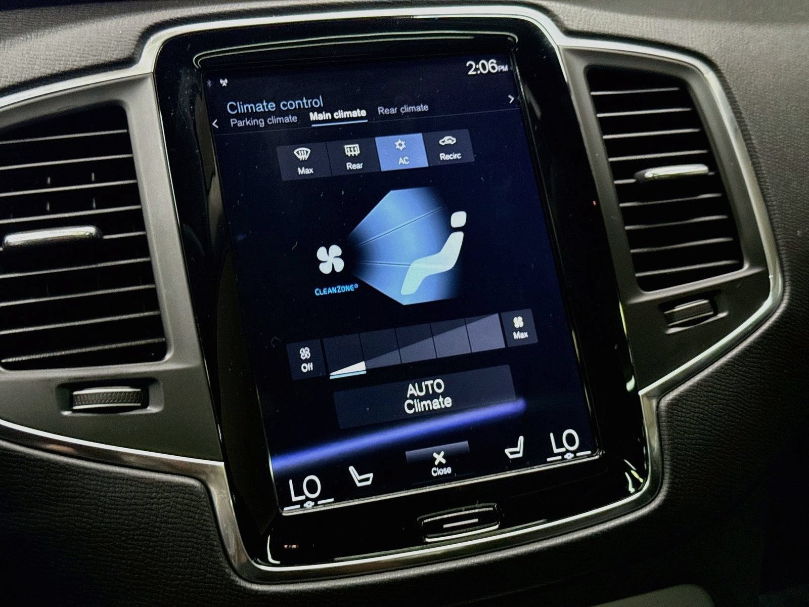 2018 Volvo XC90 T5 Momentum