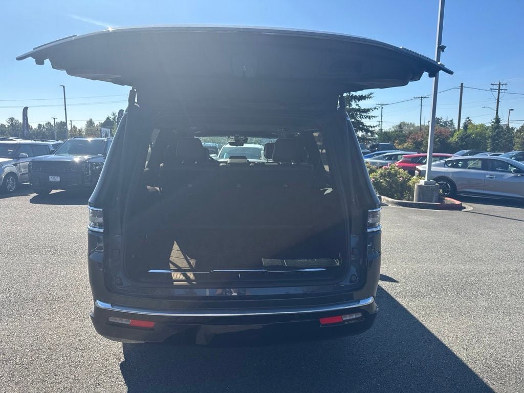 2023 Jeep Grand Wagoneer L Series II