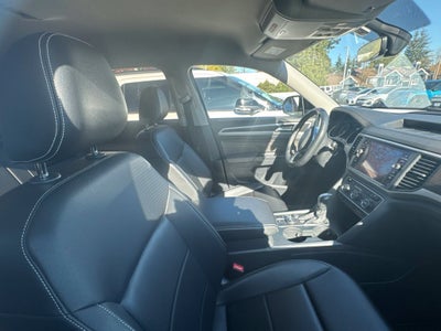 2021 Volkswagen Atlas 3.6L V6 SE w/Technology
