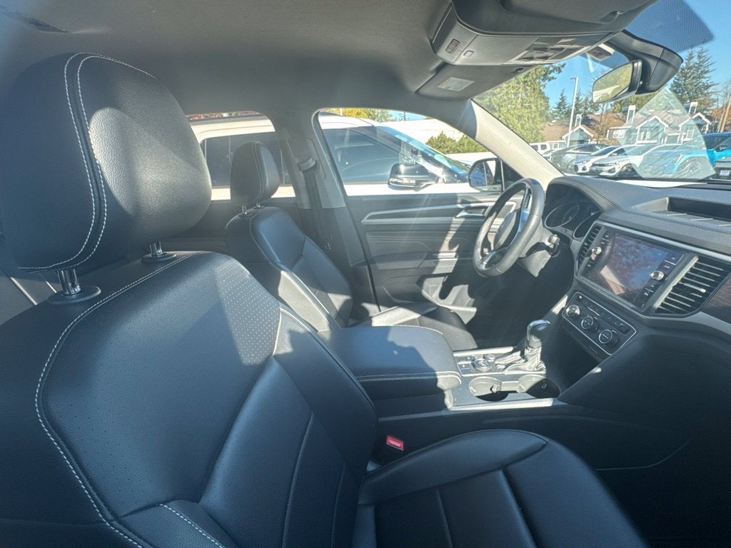 2021 Volkswagen Atlas 3.6L V6 SE w/Technology