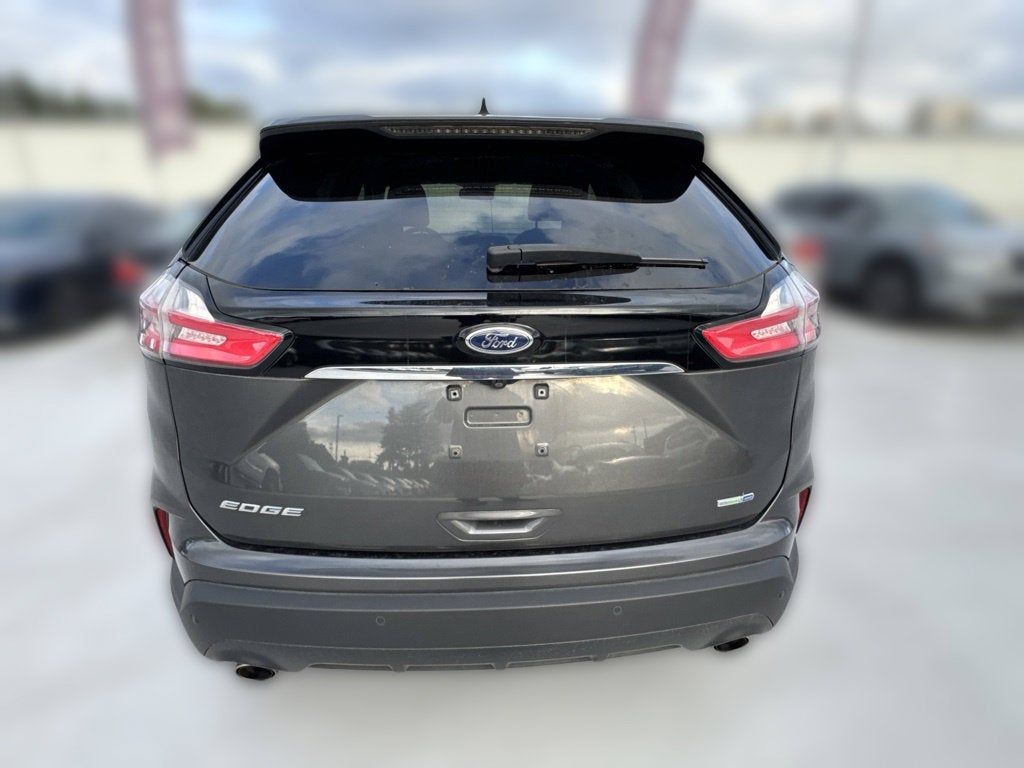 2020 Ford Edge SE