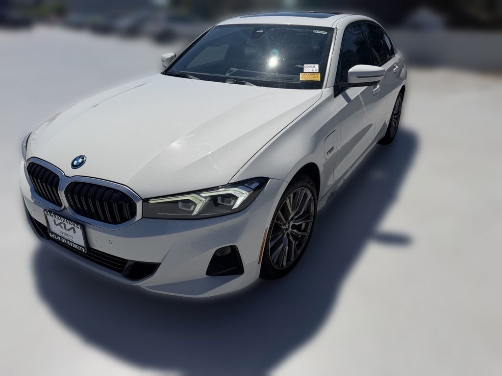 2023 BMW 3 Series 330e xDrive