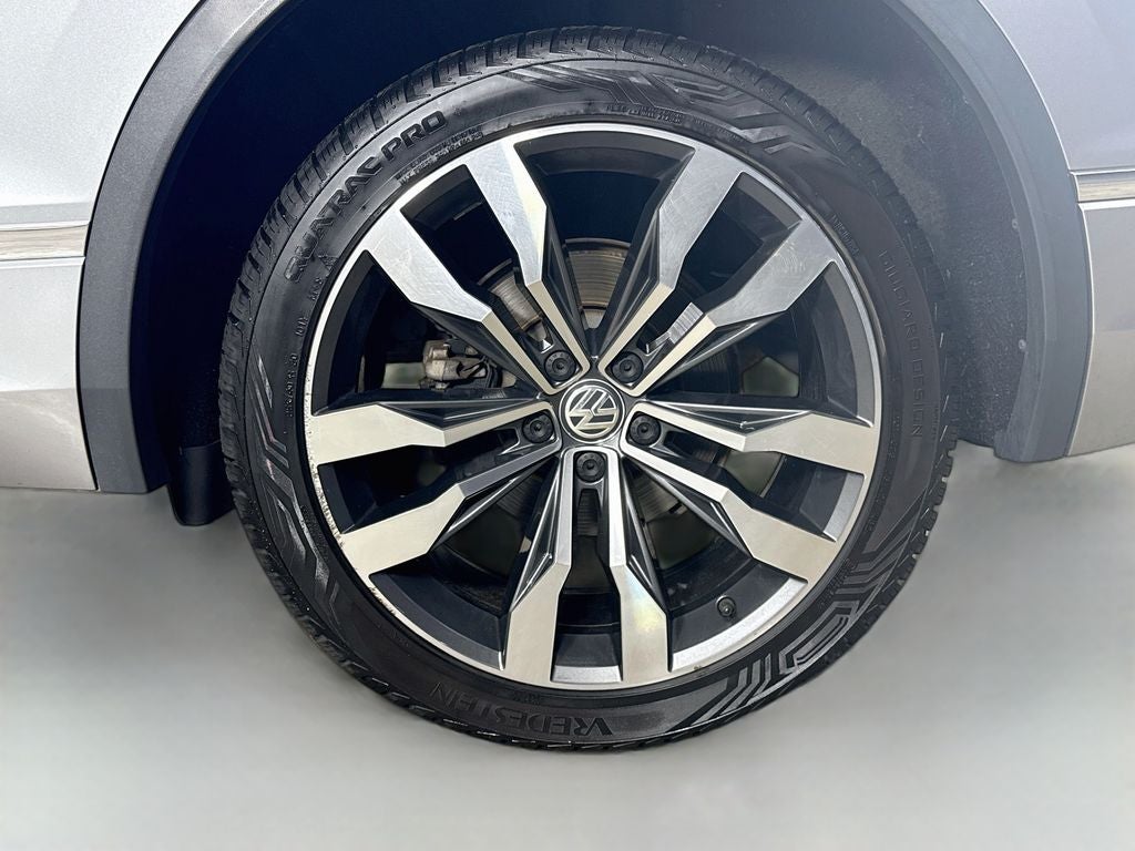 2019 Volkswagen Tiguan 2.0T SEL Premium R-Line 4Motion