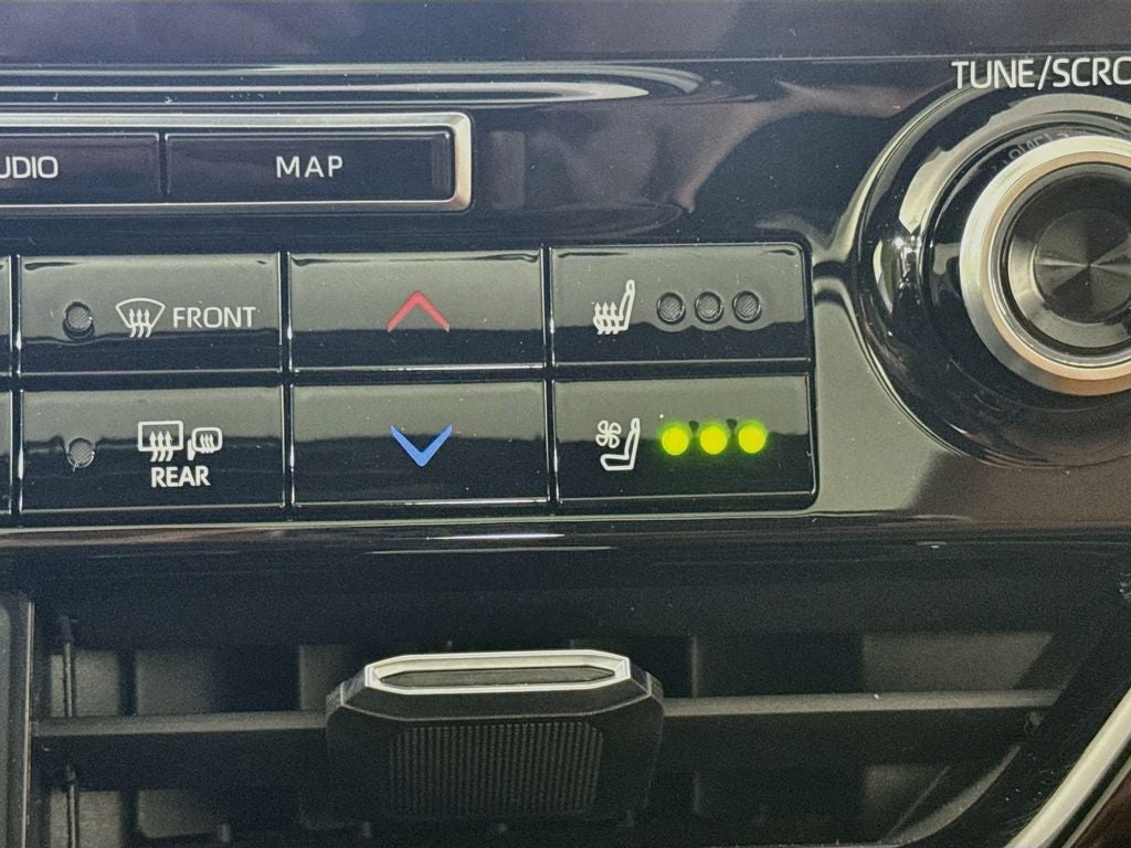 2020 Toyota Highlander Platinum