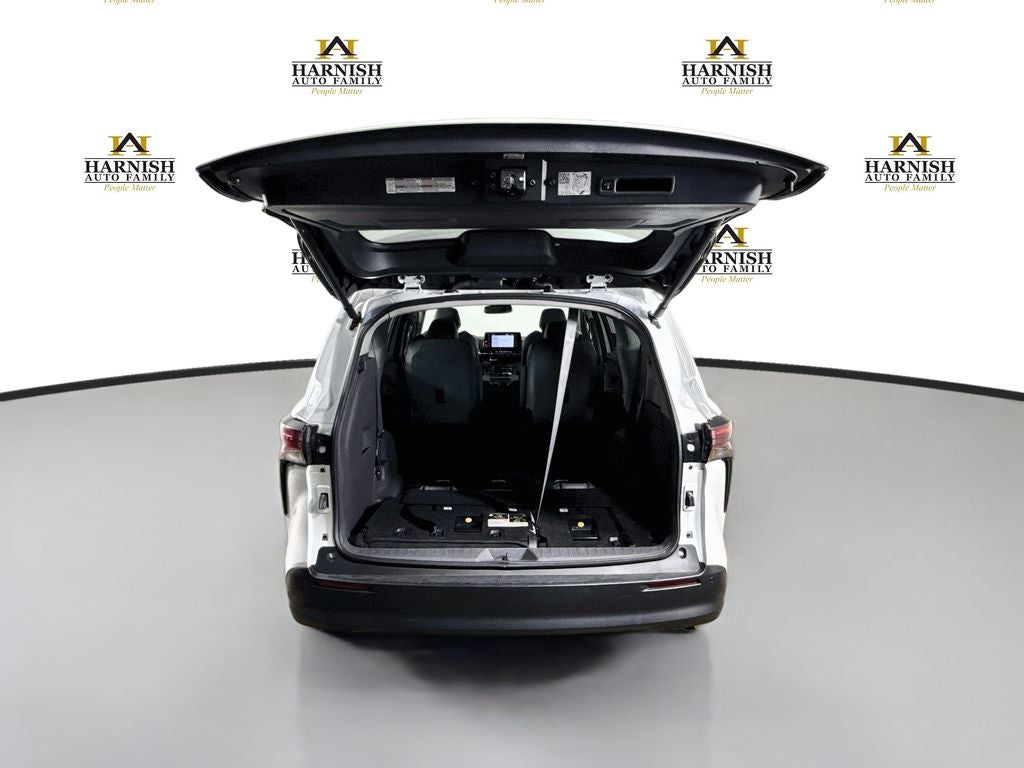 2023 Toyota Sienna XLE 7 Passenger