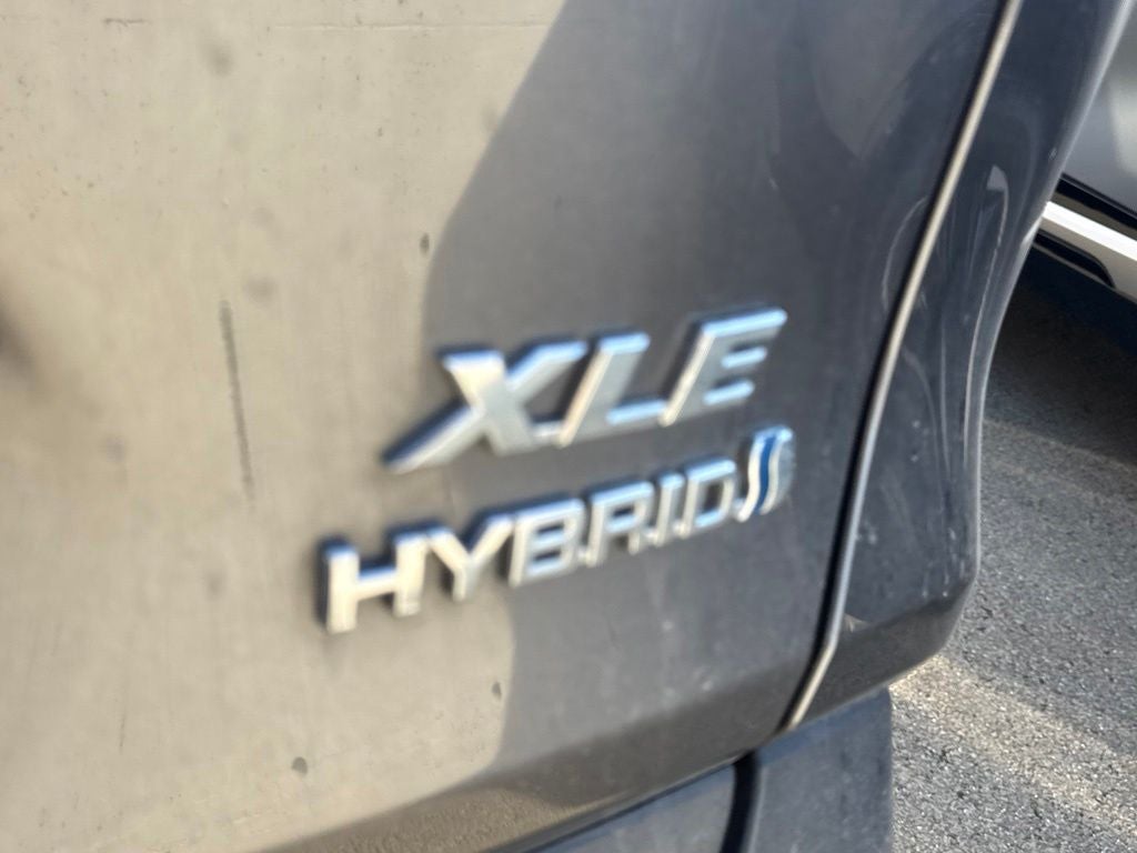 2021 Toyota RAV4 Hybrid XLE Premium