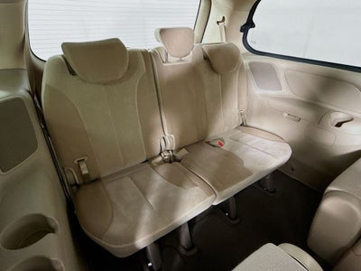 2014 Kia Sedona LX