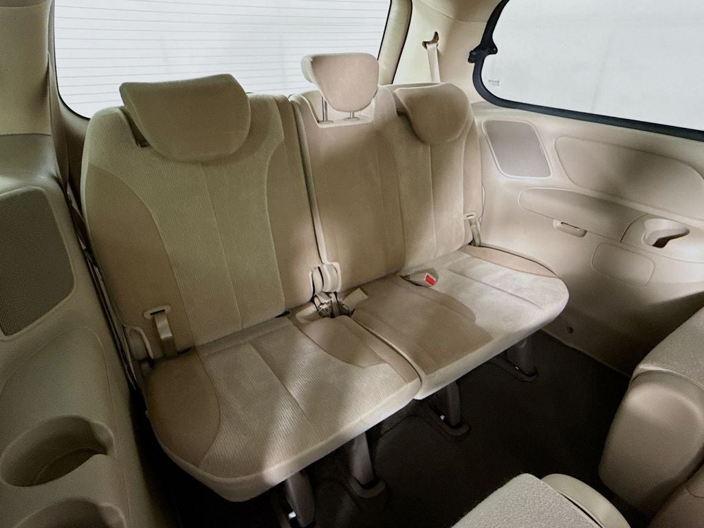 2014 Kia Sedona LX