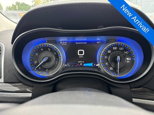 2017 Chrysler 300 Limited