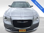2017 Chrysler 300 Limited