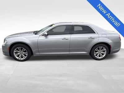 2017 Chrysler 300 Limited