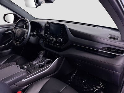 2022 Toyota Highlander XSE