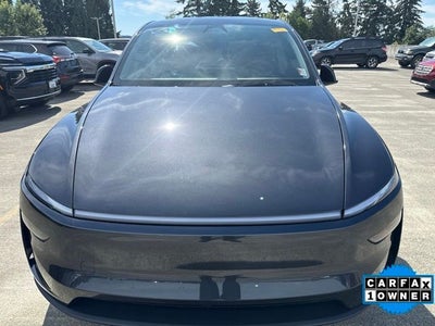 2026 Tesla Model Y Premium