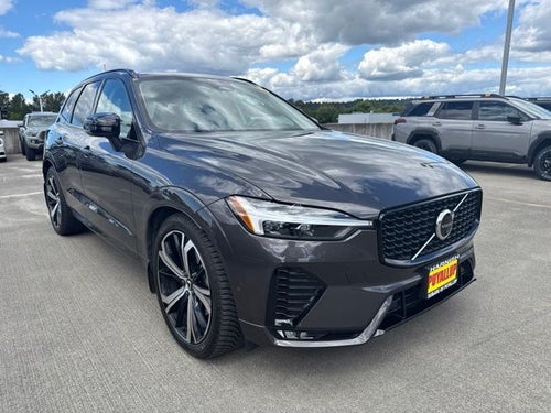 2023 Volvo XC60 B6 Ultimate Dark Theme