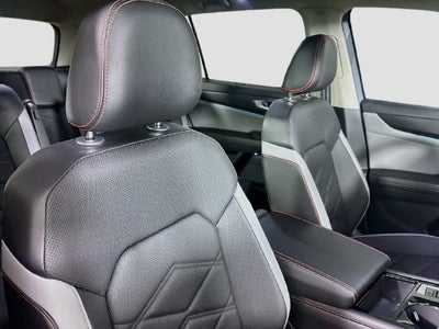 2024 Volkswagen Atlas 2.0T Peak Edition SE w/Technology