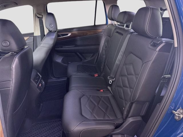 2025 Volkswagen Atlas 2.0T SE