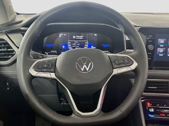 2025 Volkswagen Taos 1.5T SE Black