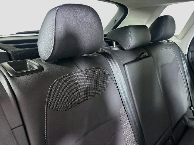 2025 Volkswagen Taos 1.5T SE Black