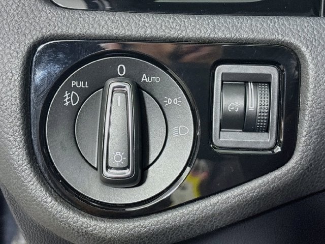 2019 Volkswagen Golf GTI 2.0T SE