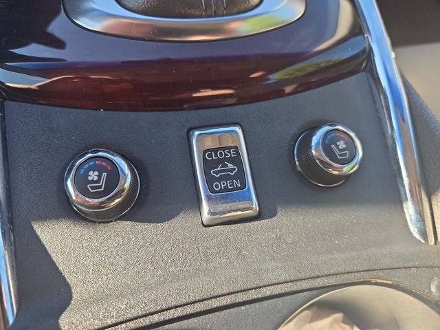 2014 INFINITI Q60 Base