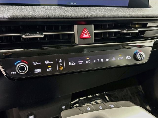 2024 Kia EV6 Light