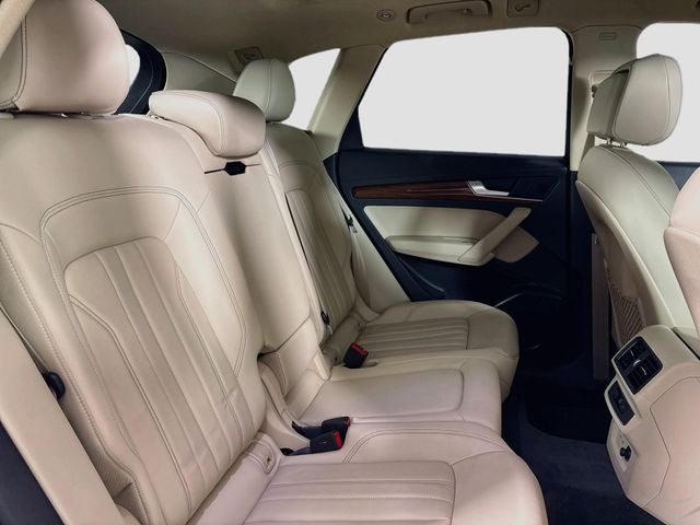 2023 Audi Q5 40 Premium quattro