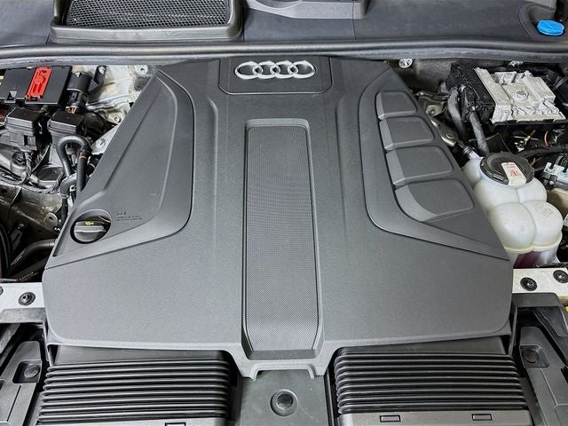 2022 Audi Q7 45 Premium Plus quattro