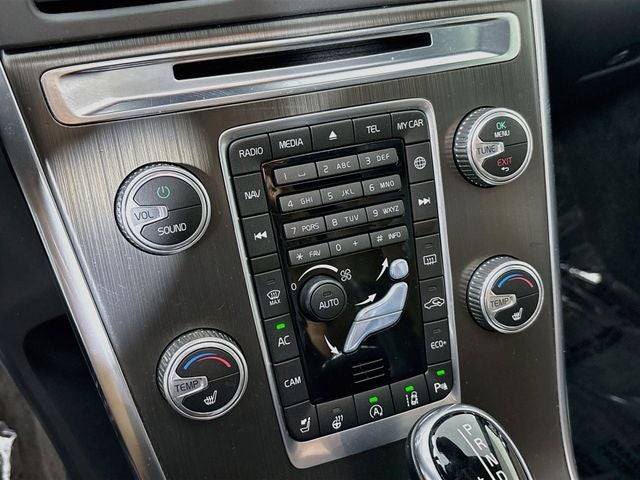 2015 Volvo XC60 T6 Platinum