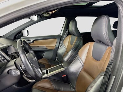 2015 Volvo XC60 T6 Platinum