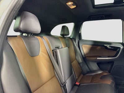 2015 Volvo XC60 T6 Platinum