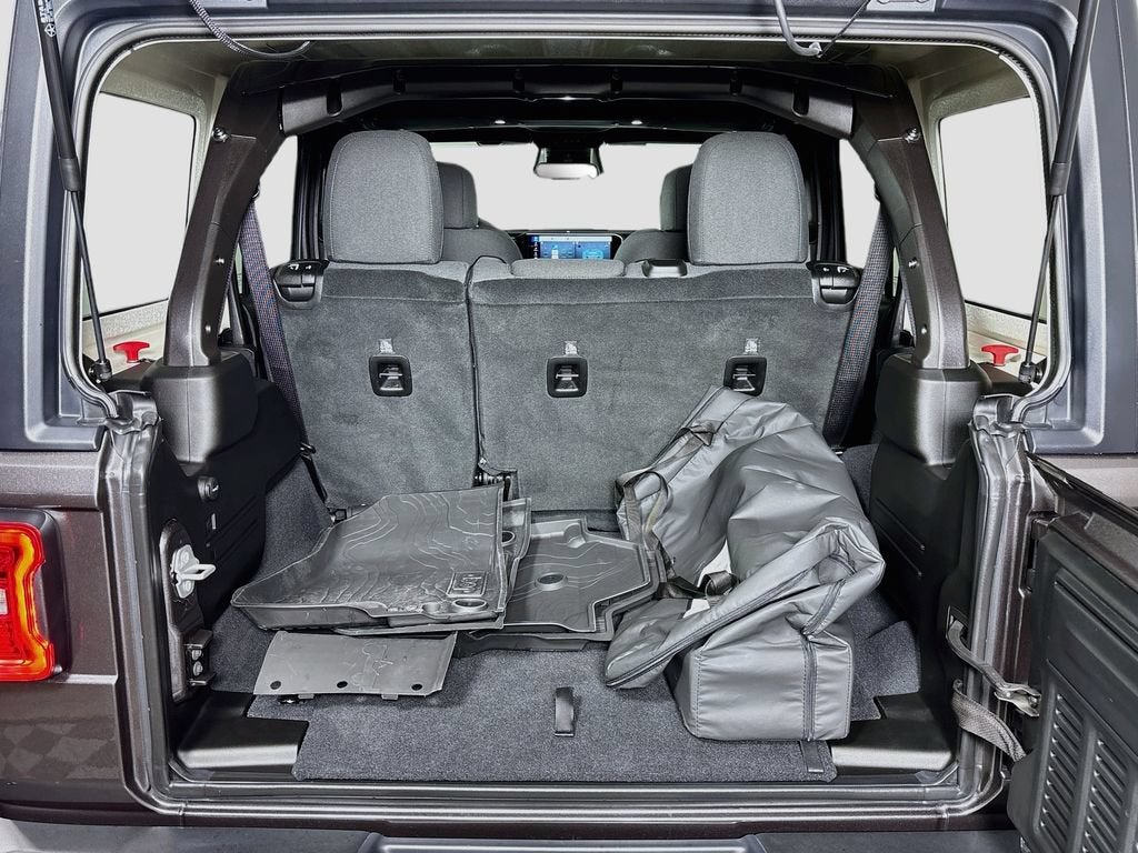 2025 Jeep Wrangler 4-Door Rubicon 4x4