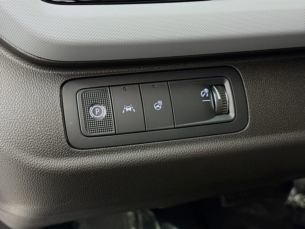 2027 Chevrolet Bolt LT - Photo 10