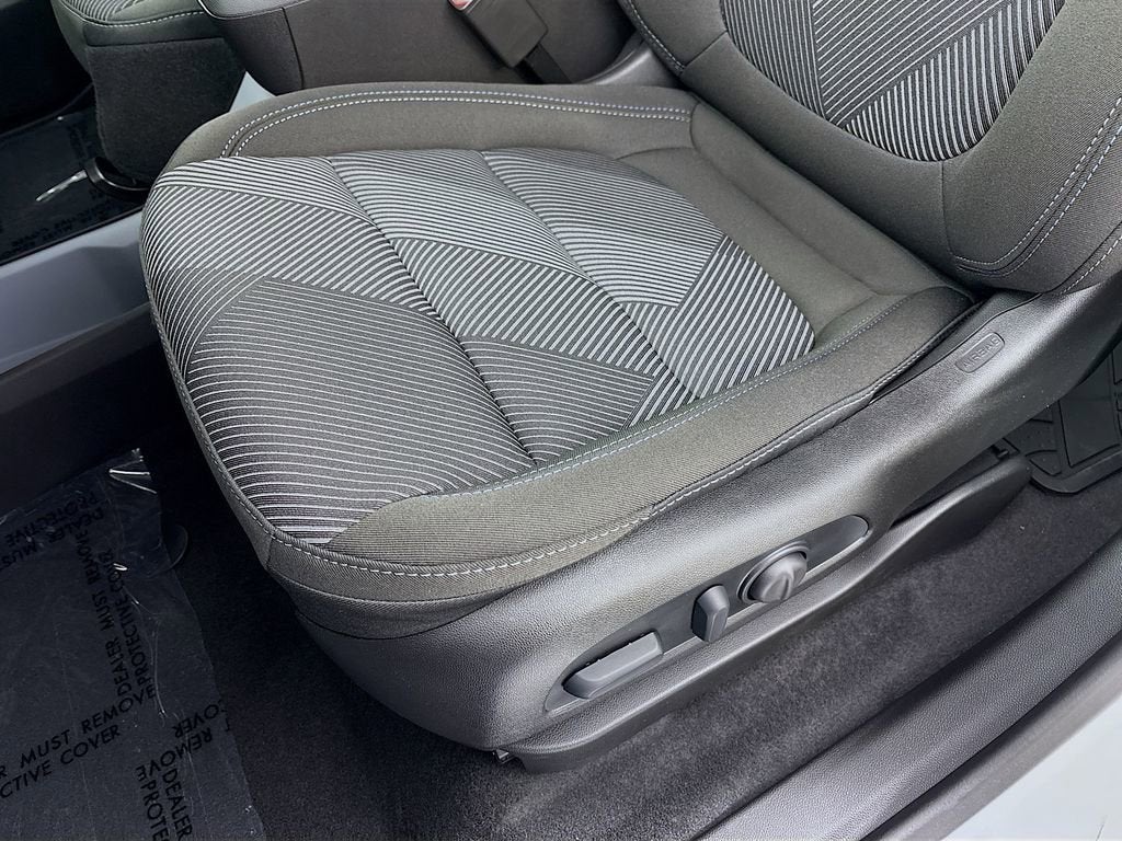 2027 Chevrolet Bolt LT - Photo 18