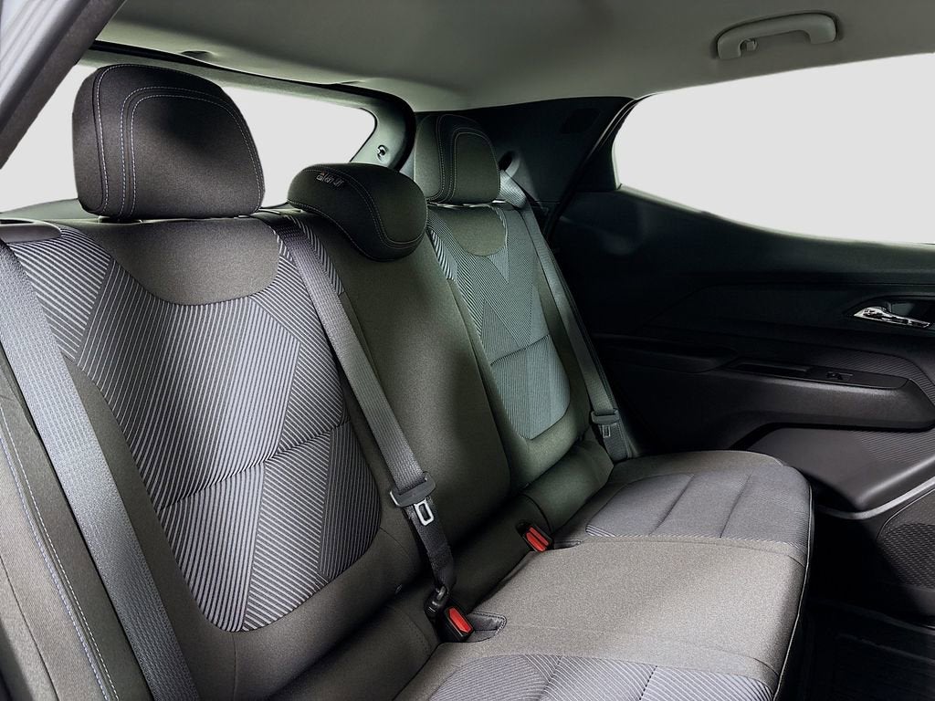 2027 Chevrolet Bolt LT - Photo 25