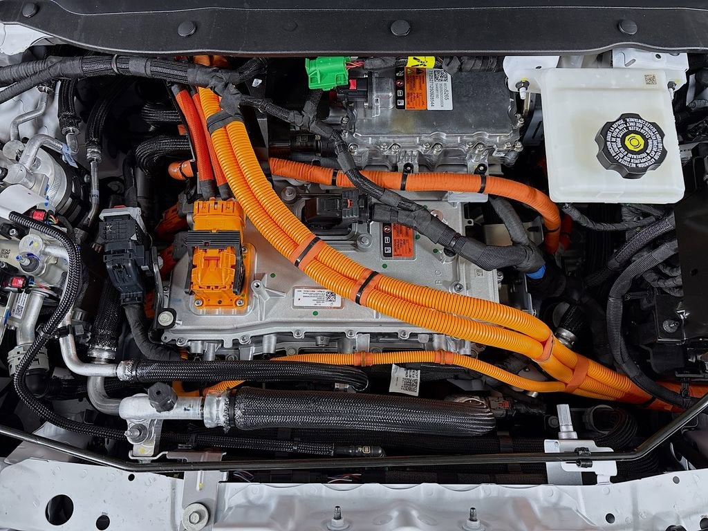 2027 Chevrolet Bolt LT - Photo 28