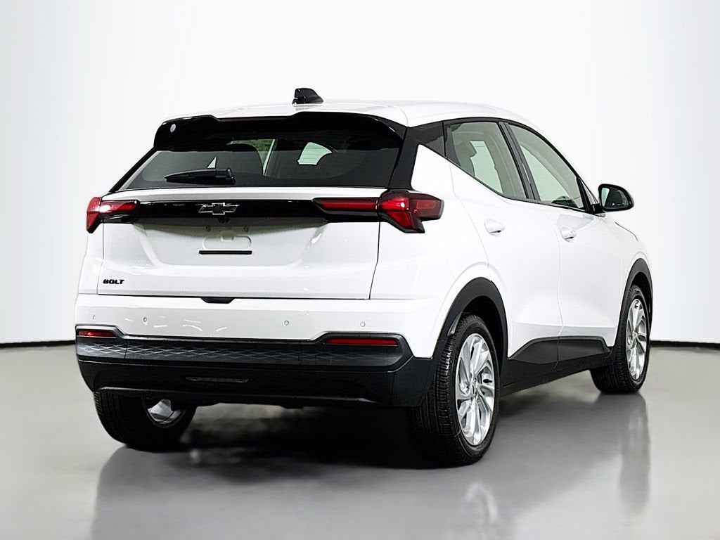 2027 Chevrolet Bolt LT - Photo 7