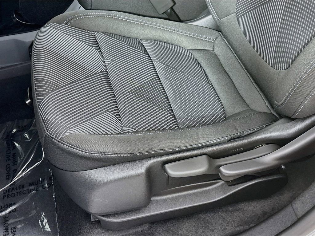 2027 Chevrolet Bolt LT - Photo 18