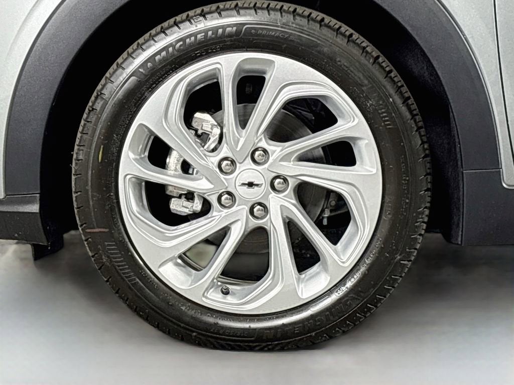 2027 Chevrolet Bolt LT - Photo 28