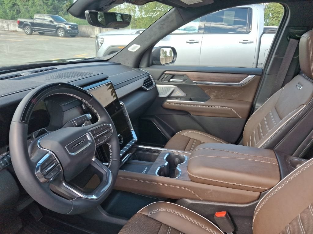 2026 GMC Acadia Denali Ultimate - Photo 10