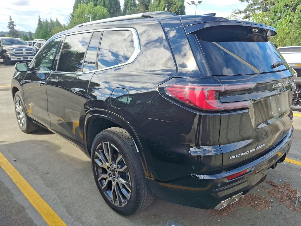 2026 GMC Acadia Denali Ultimate - Photo 6