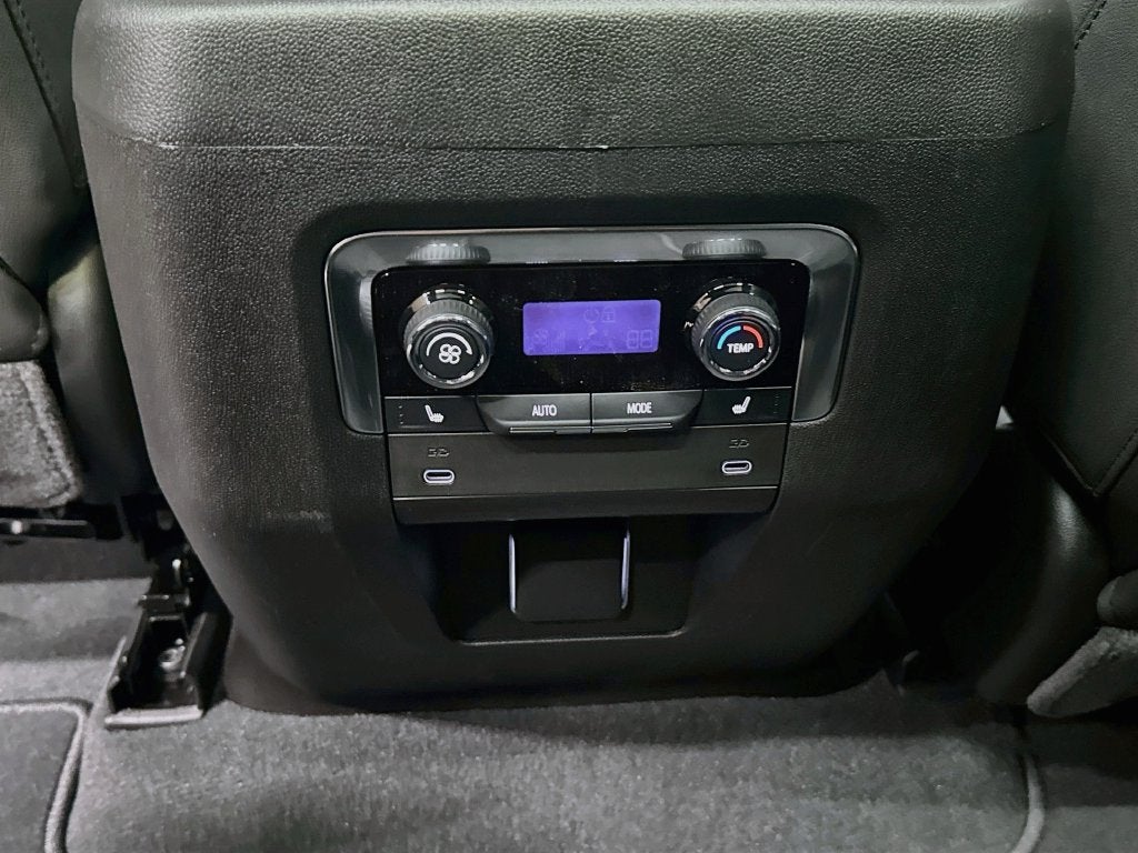 2027 Chevrolet Suburban Z71