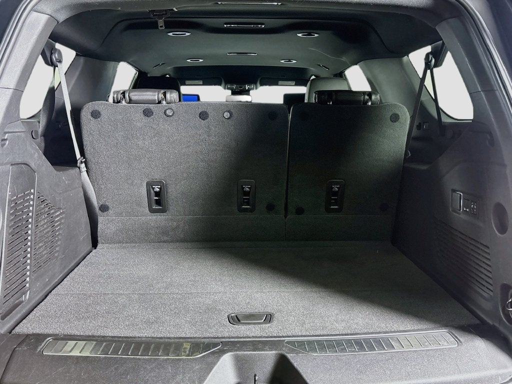 2024 Chevrolet Suburban RST - Photo 32